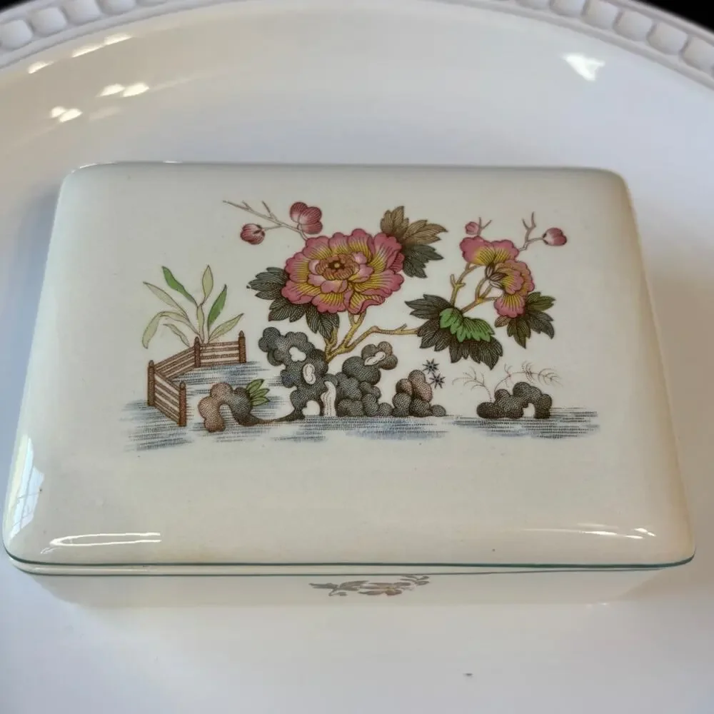 Wedgwood Eastern Flowers Trinket Box Floral Porcelain Made in England